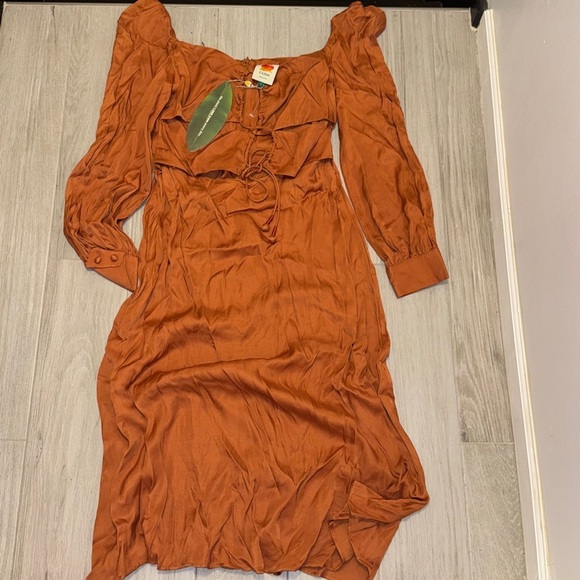 Farm Rio Carmel Cutout Midi Dress - Picture 6 of 6